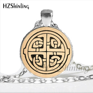 2017 Vintage Ireland Stamp Pendant Cross Necklace Women Jewelry Ireland Memento Birthday Christmas Gift Glass Dome Necklace HZ1